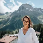 Отель Goldener Berg Лех
