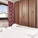 Hotel Goldener Berg 4*