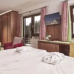 Goldener Berg Отель 4*