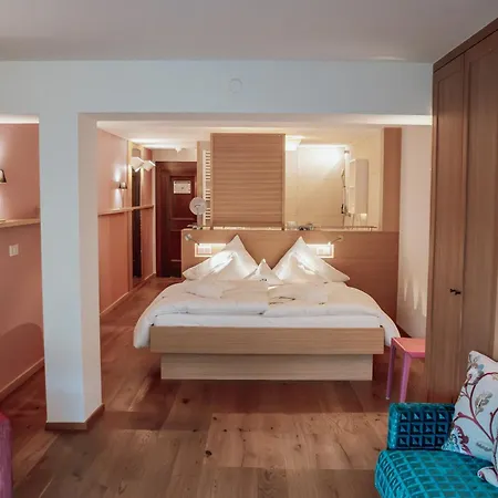Hotel Goldener Berg Lech am Arlberg