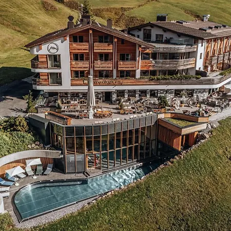 Goldener Berg Hotel