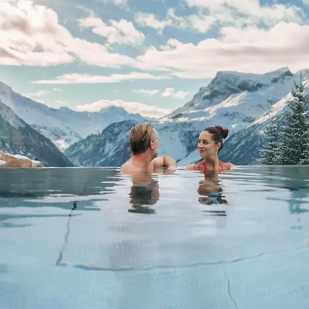 Hotel Goldener Berg Lech