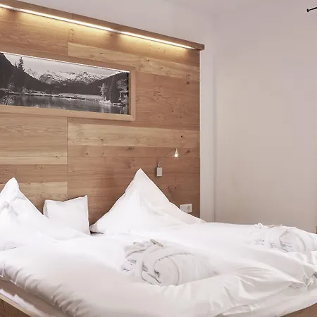 Goldener Berg Hotel 4*