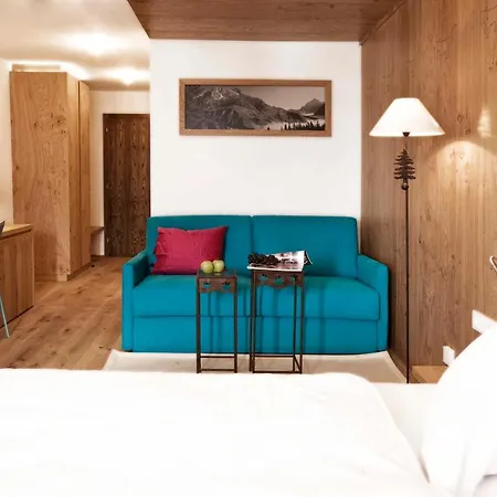 Goldener Berg Hotel 4*