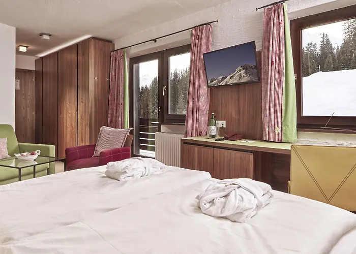 Goldener Berg Hotell 4*